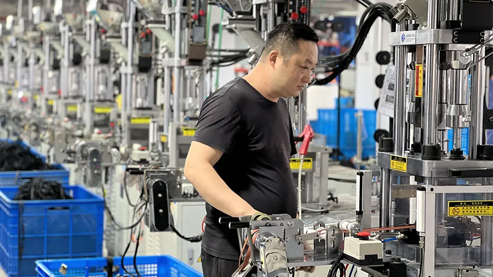 Lynlåsgiganten omkonfigurerer det industrielle økosystem med teknologi